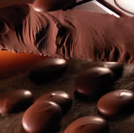 Suklaanappi Cacao Trace maitosuklaa Belcolade 5 kg